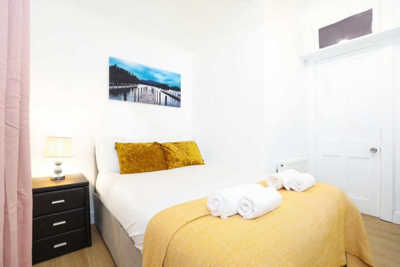 Stunning Modern 3 Bedroom Apartment Edinburgh Exterior foto